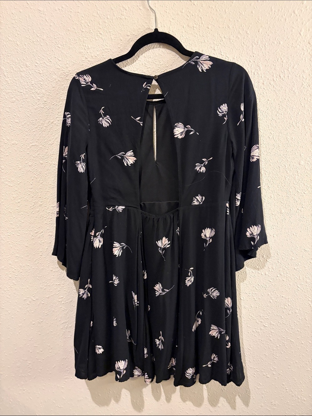 Others Follow Black Floral Keyhole Fit & Flare Dress - Picture 4 of 4